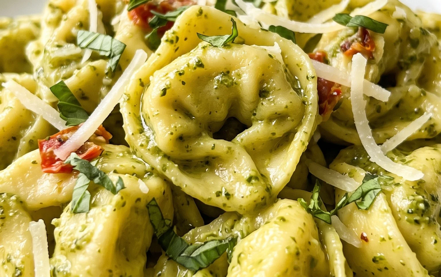 Pesto Tortellini